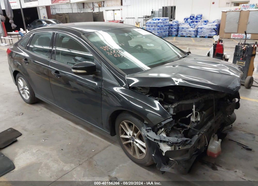 2015 FORD FOCUS SE VIN: 1FADP3F2XFL256392
