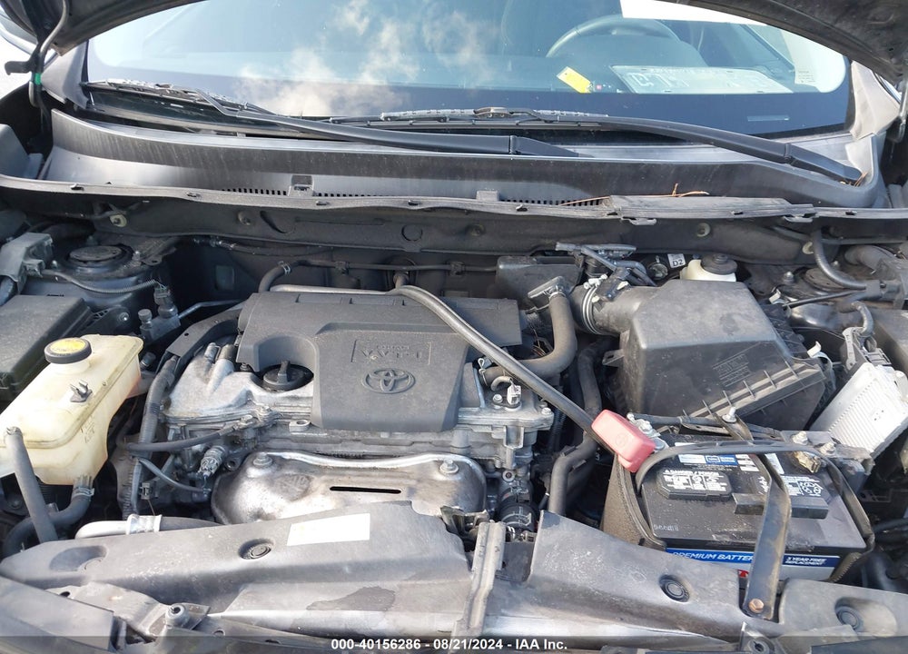 2018 TOYOTA RAV4 XLE VIN: 2T3WFREV1JW480581