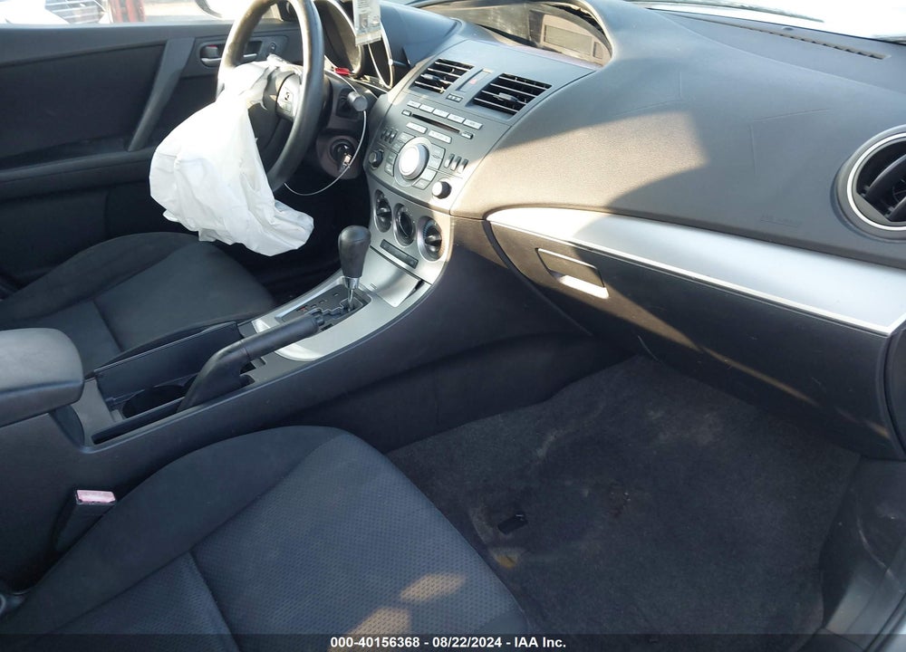 2011 MAZDA 3 I TOURING VIN: JM1BL1VF5B1364897