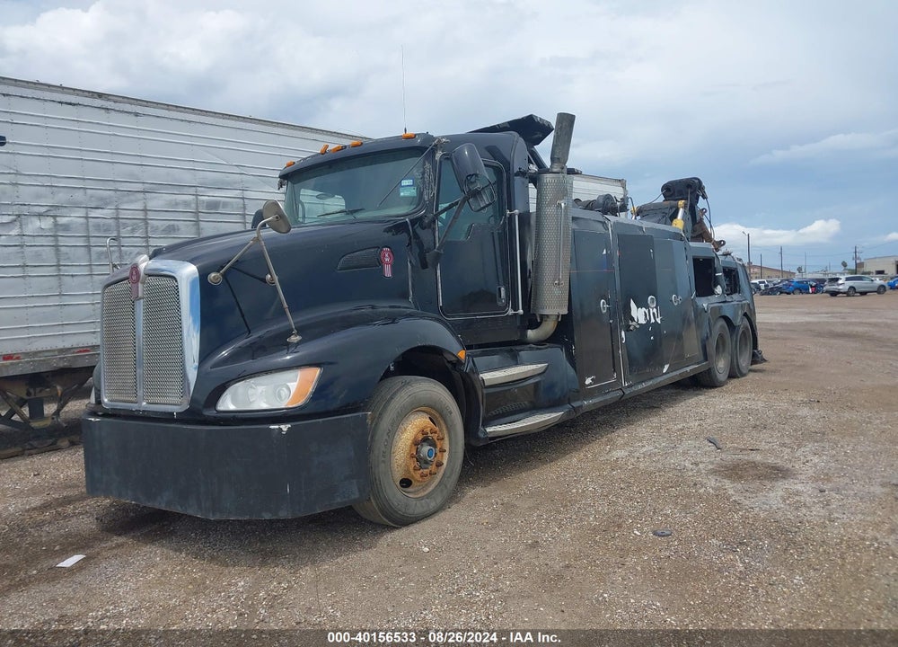 2010 KENWORTH T660 T660 VIN: 3WKAA48XXAF266821