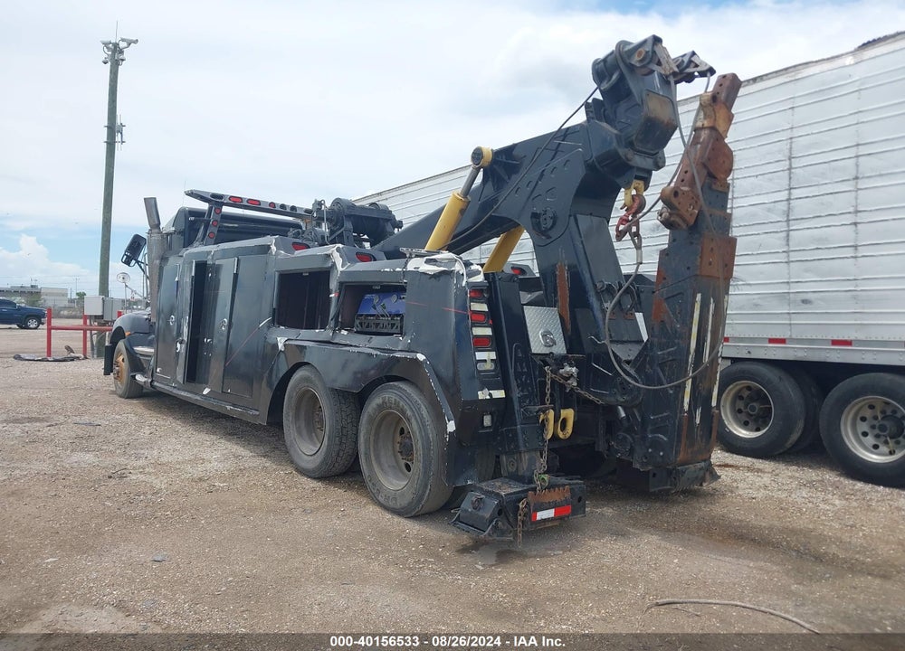 2010 KENWORTH T660 T660 VIN: 3WKAA48XXAF266821