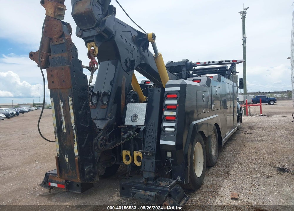 2010 KENWORTH T660 T660 VIN: 3WKAA48XXAF266821