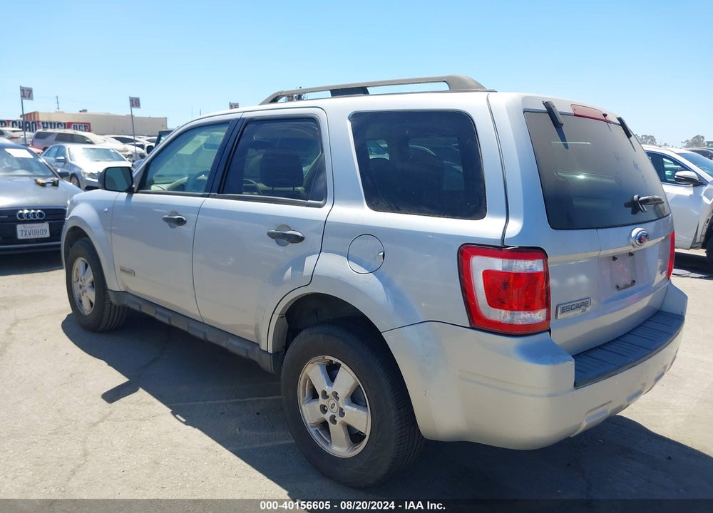 2008 FORD ESCAPE XLT VIN: 1FMCU93148KA74320