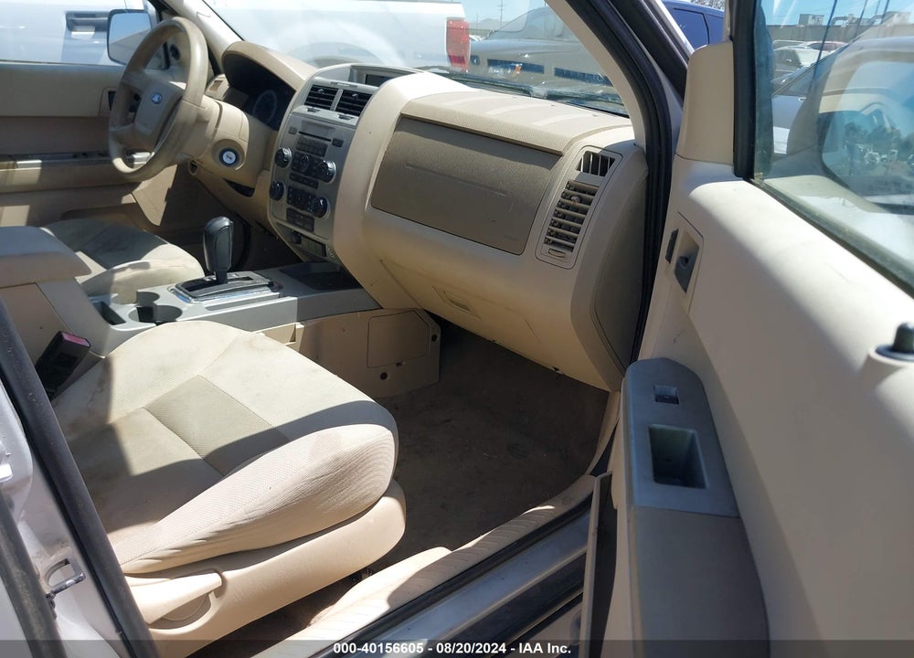 2008 FORD ESCAPE XLT VIN: 1FMCU93148KA74320