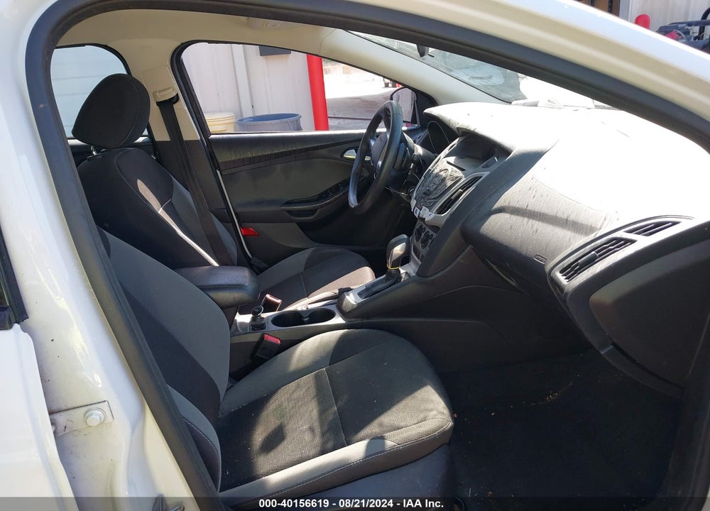 2014 FORD FOCUS VIN: 1FADP3K26EL435596