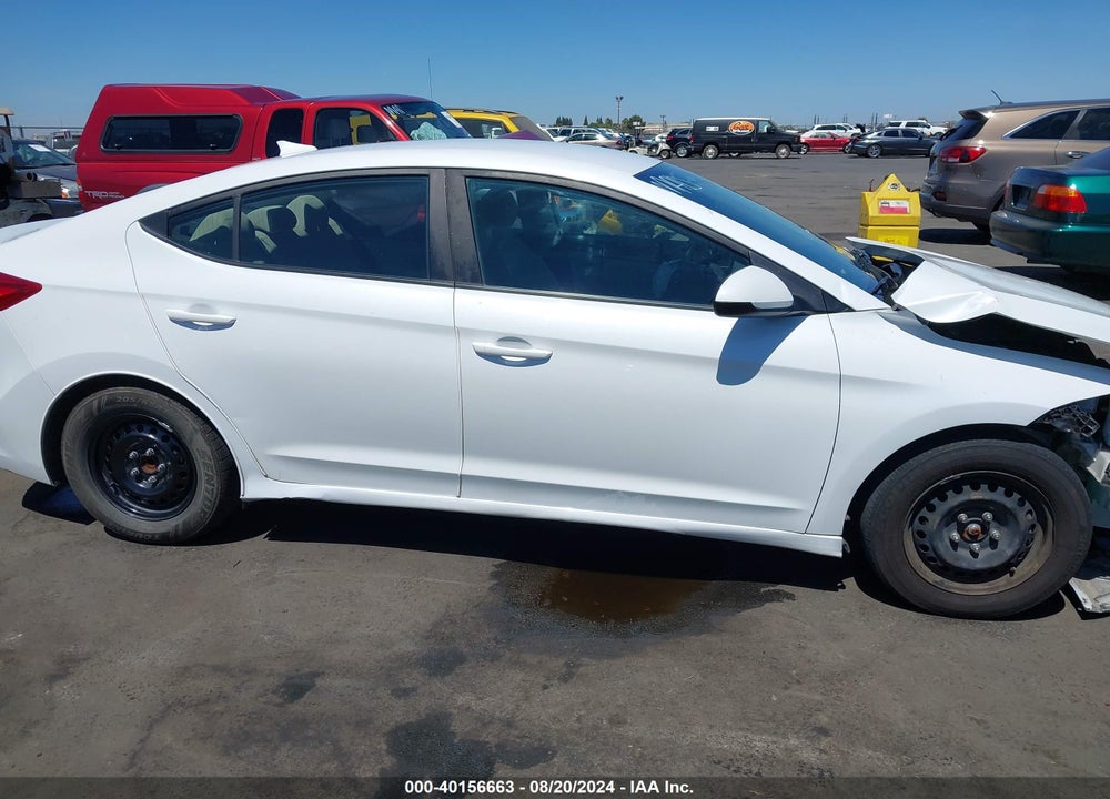 2018 HYUNDAI ELANTRA VIN: 5NPD74LF6JH374315
