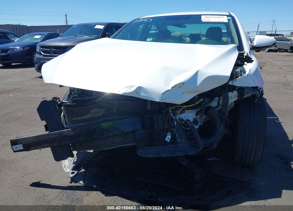 2018 HYUNDAI ELANTRA VIN: 5NPD74LF6JH374315
