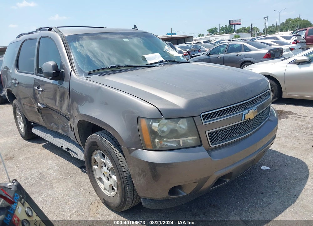 2011 CHEVROLET TAHOE LS VIN: 1GNSCAE05BR353760