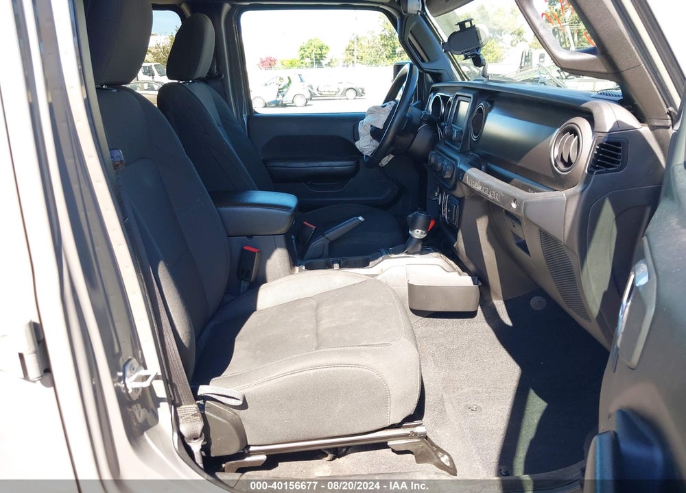 2019 JEEP WRANGLER UNLIMITED SPORT S 4X4 VIN: 1C4HJXDN7KW638082
