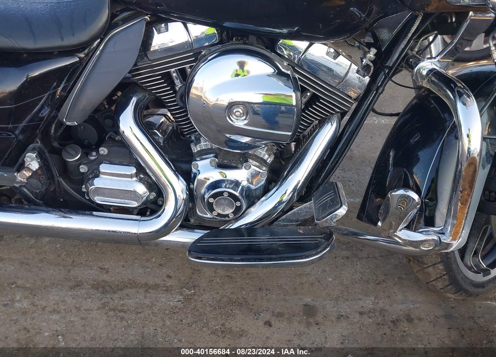 2015 HARLEY-DAVIDSON FLTRXS ROAD GLIDE SPECIAL VIN: 1HD1KTM15FB700871