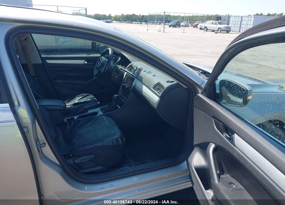 2013 VOLKSWAGEN PASSAT VIN: 1VWBH7A32DC142001