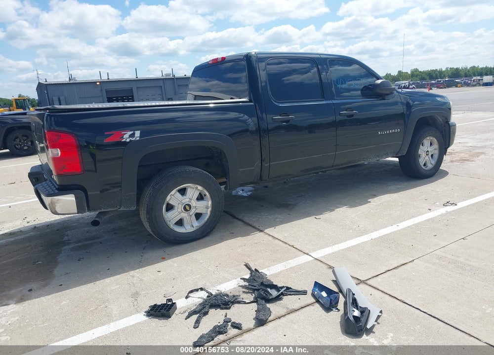 2011 CHEVROLET SILVERADO 1500 LT VIN: 1GCPKSE35BF163153