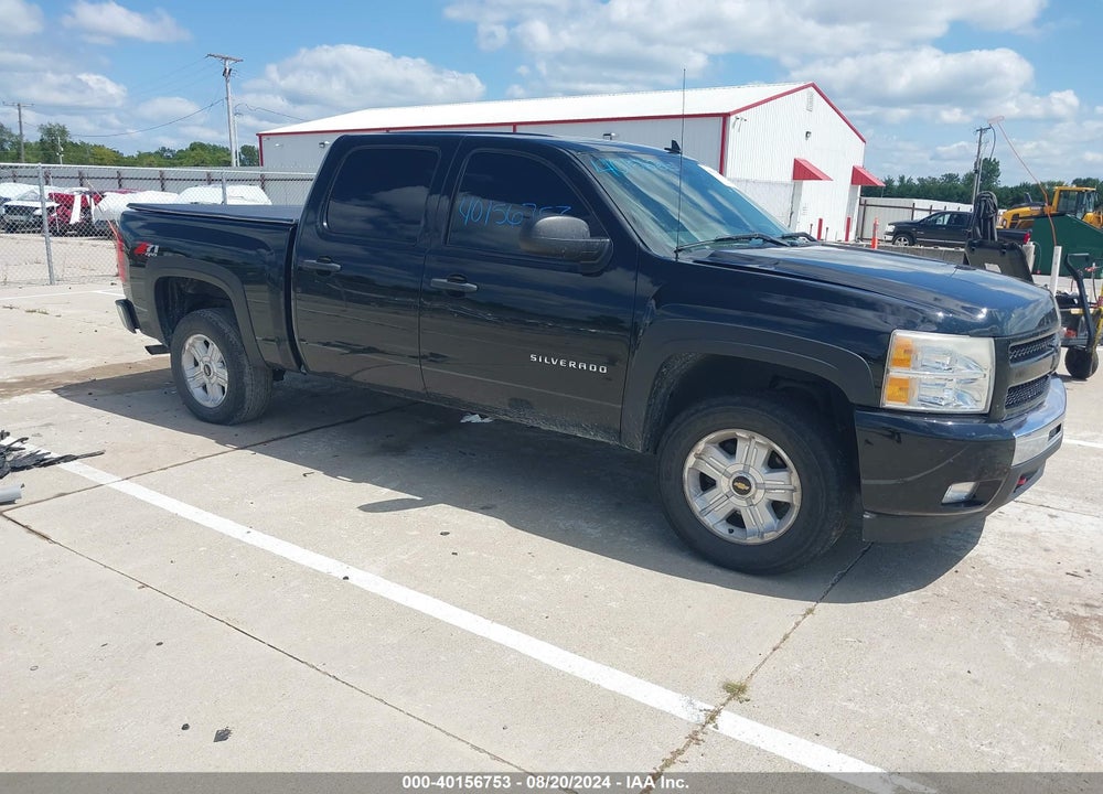 2011 CHEVROLET SILVERADO 1500 LT VIN: 1GCPKSE35BF163153