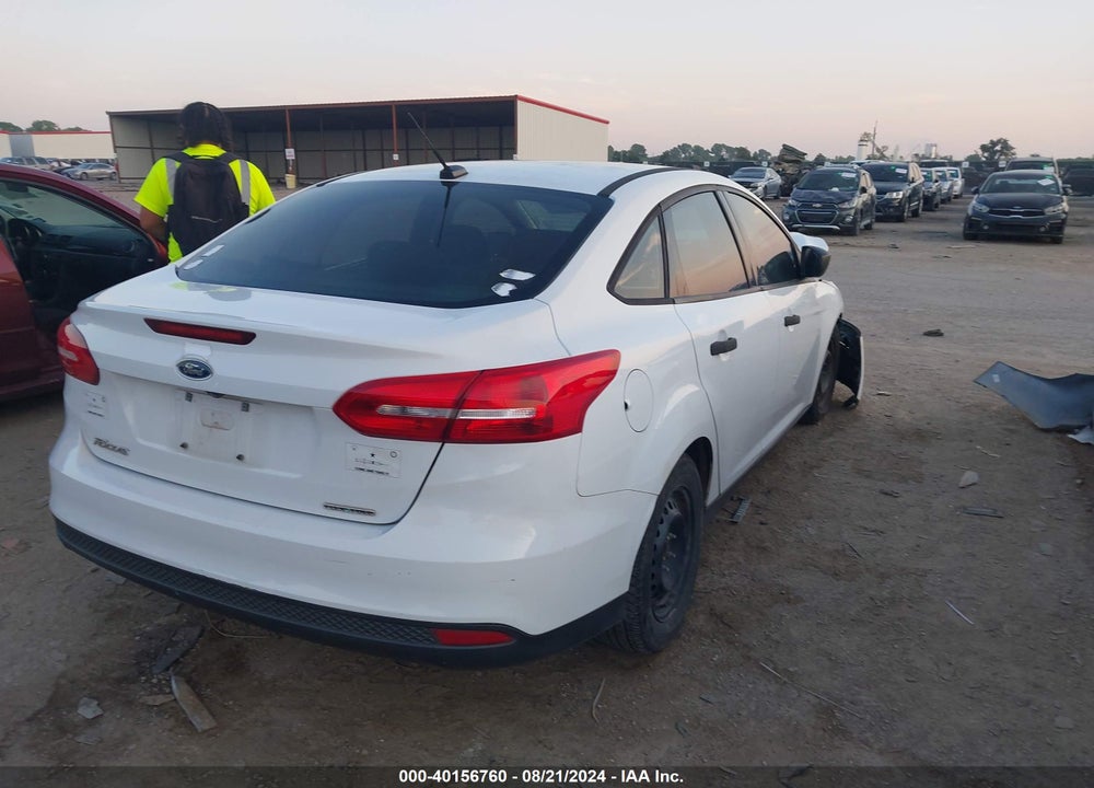 2015 FORD FOCUS S VIN: 1FADP3E24FL329547
