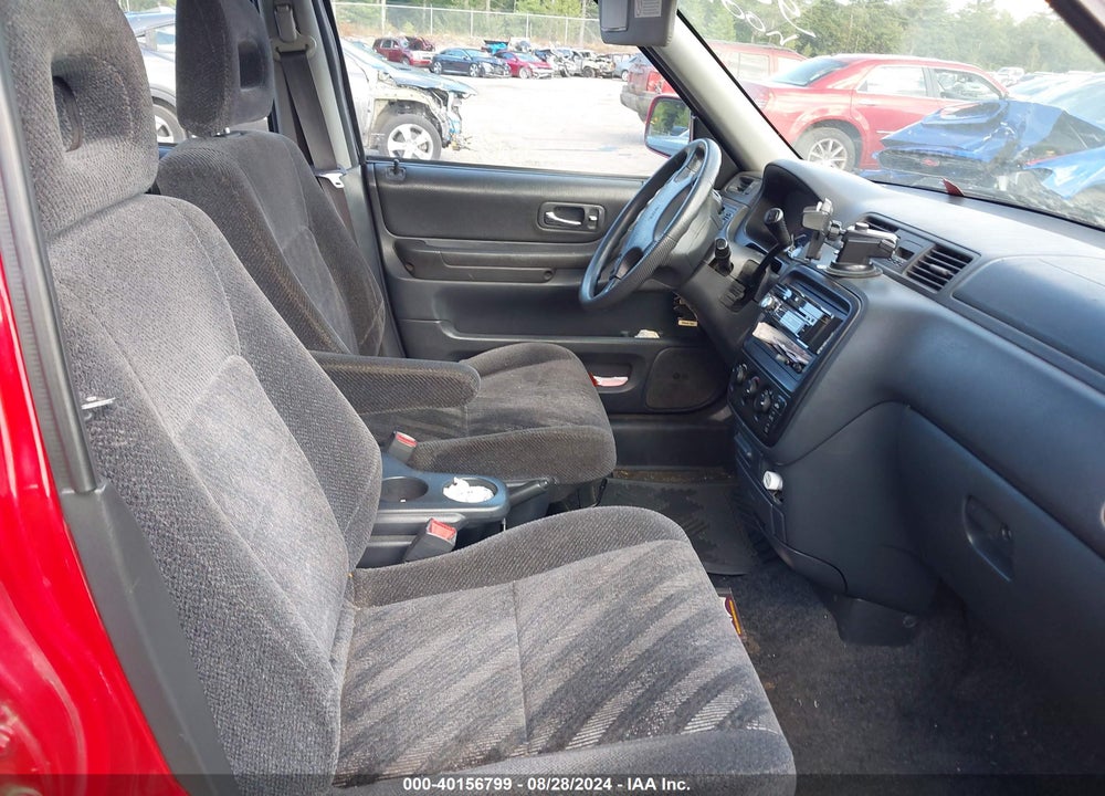1999 HONDA CR-V VIN: JHLRD1868XC038100