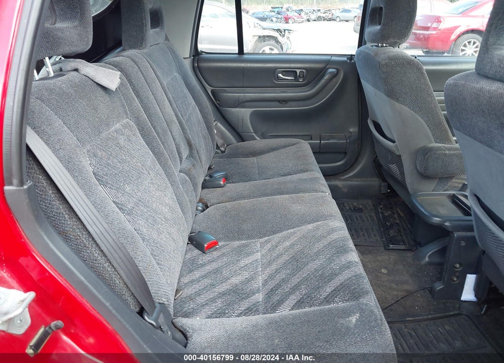 1999 HONDA CR-V VIN: JHLRD1868XC038100