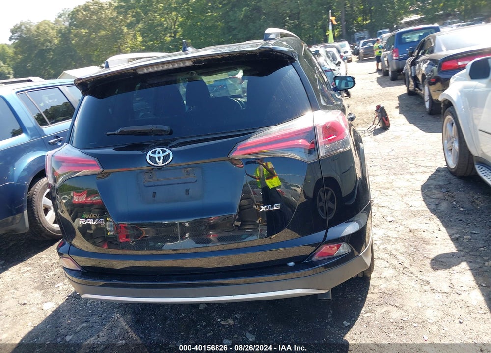 2016 TOYOTA RAV4 XLE VIN: 2T3WFREV0GW276878