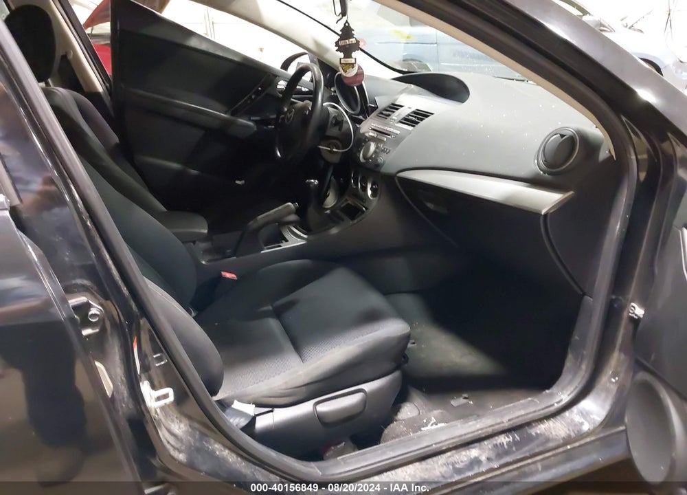 2010 MAZDA MAZDA3 VIN: JM1BL1SG2A1133029
