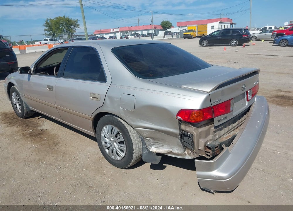 2001 TOYOTA CAMRY LE VIN: 4T1BG22K61U039907