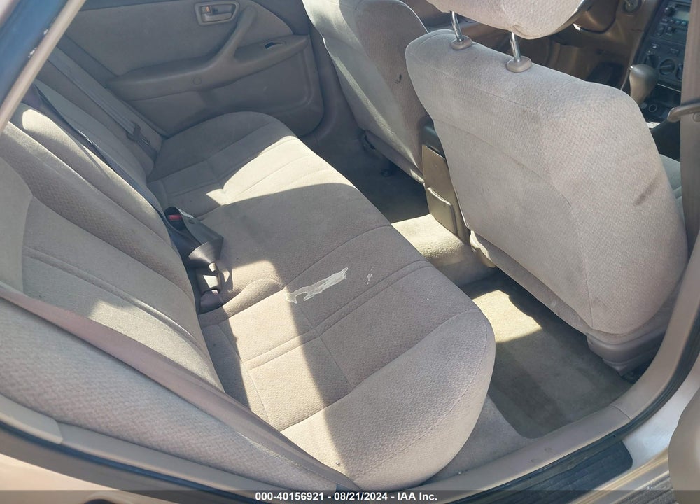 2001 TOYOTA CAMRY LE VIN: 4T1BG22K61U039907