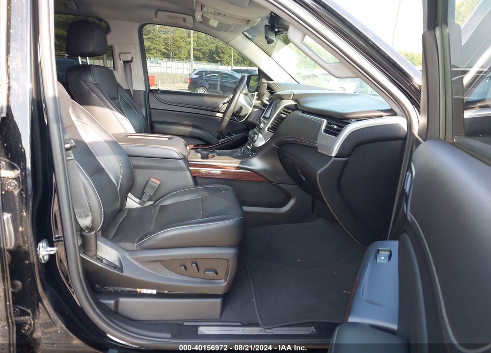 2019 GMC YUKON XL VIN: 1GKS1GKC4KR399620