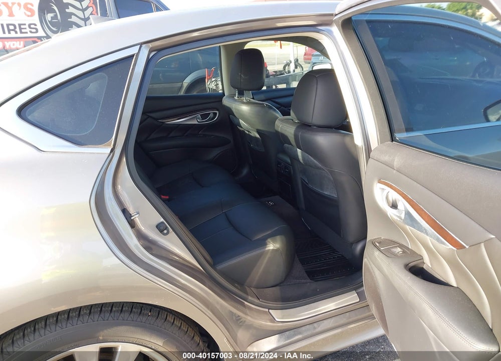 2014 INFINITI Q70 3.7 VIN: JN1BY1AP8EM260202