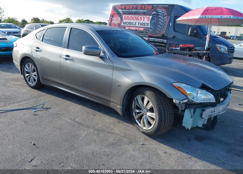 2014 INFINITI Q70 3.7 VIN: JN1BY1AP8EM260202