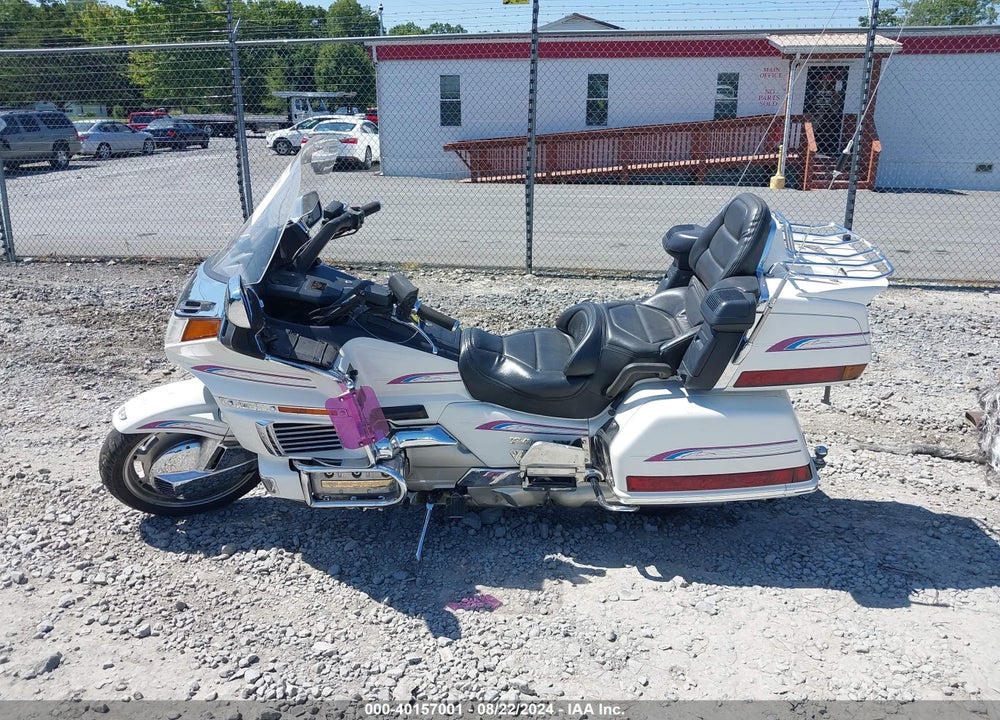 1996 HONDA GL1500 SE12 VIN: 1HFSC2233TA802050