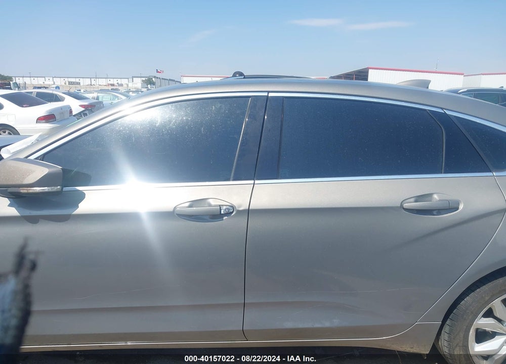 2017 CHEVROLET IMPALA 1LT VIN: 2G1105S37H9192469