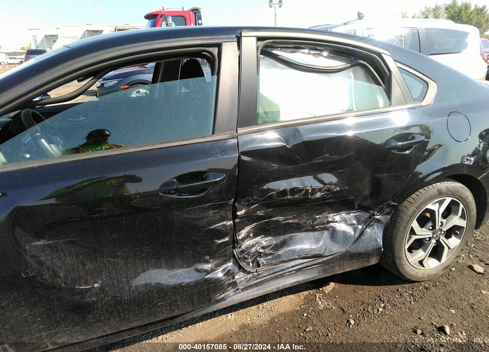 2021 KIA FORTE LXS VIN: 3KPF24AD2ME273810