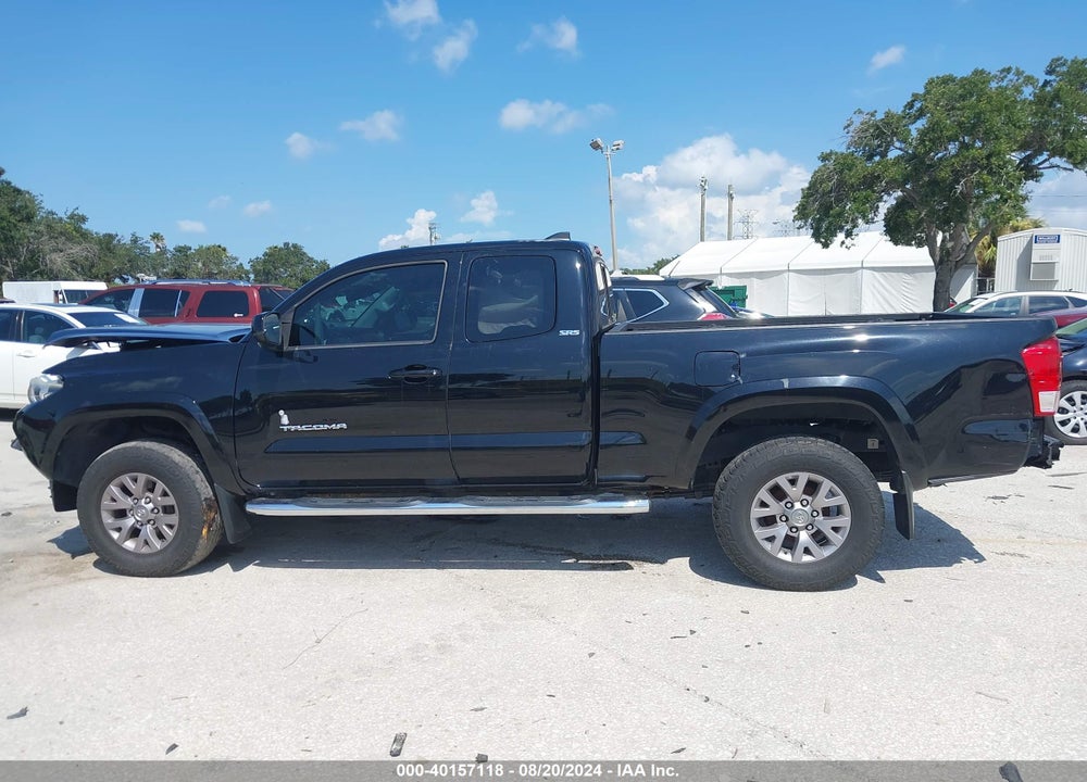 2017 TOYOTA TACOMA SR5 V6 VIN: 5TFSZ5AN4HX056581