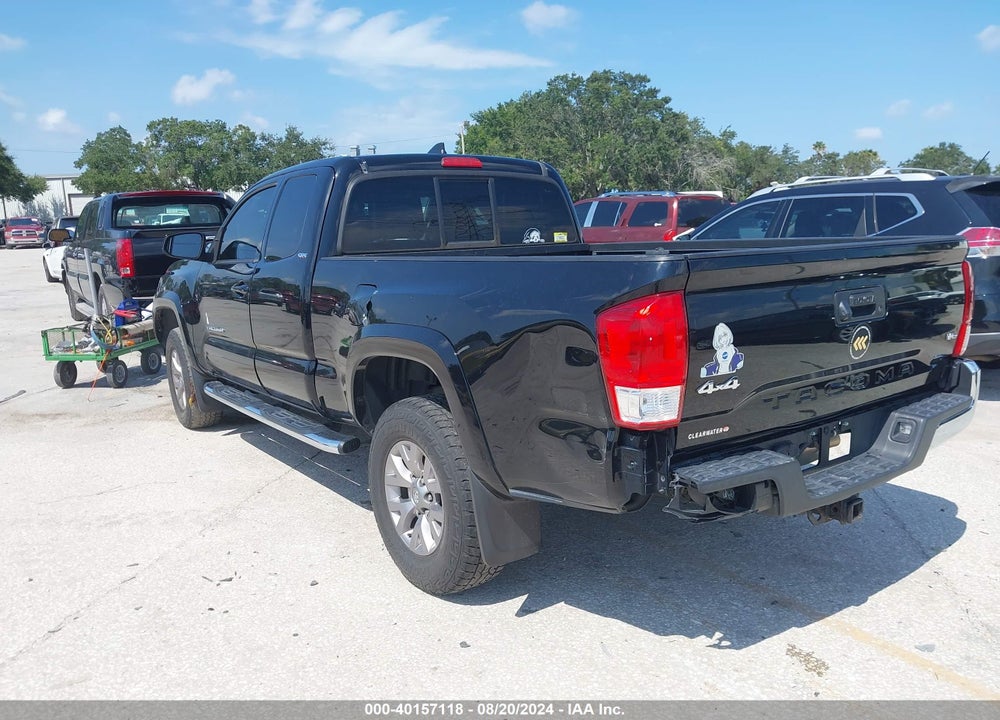 2017 TOYOTA TACOMA SR5 V6 VIN: 5TFSZ5AN4HX056581