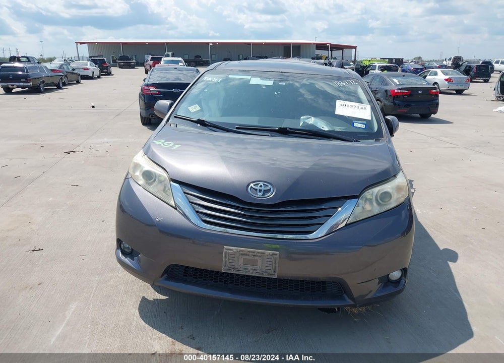 2013 TOYOTA SIENNA XLE V6 8 PASSENGER VIN: 5TDYK3DC2DS385440