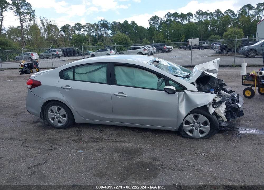 2017 KIA FORTE LX VIN: 3KPFK4A75HE034901