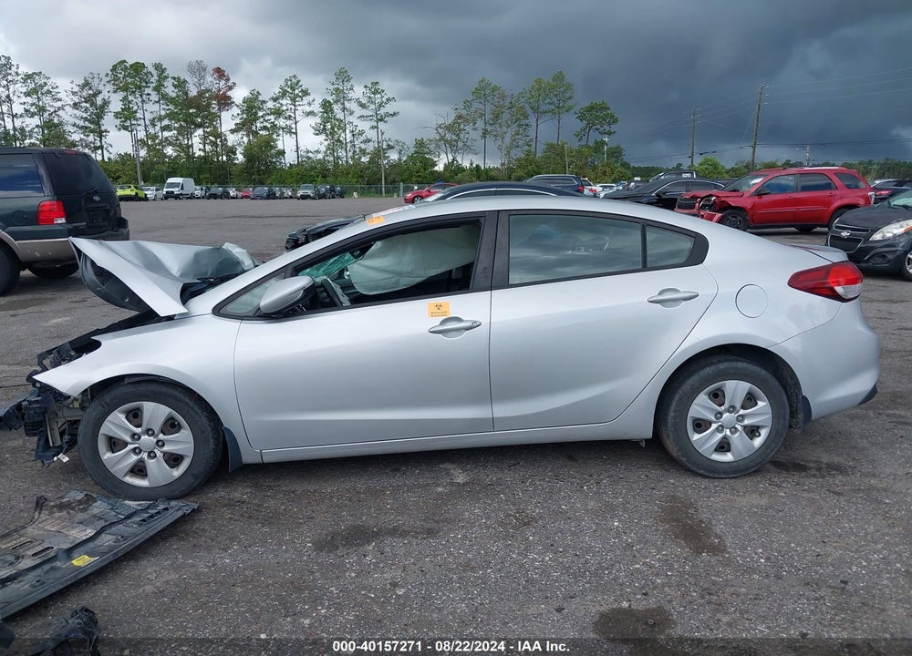 2017 KIA FORTE LX VIN: 3KPFK4A75HE034901