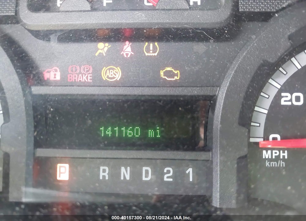 2009 FORD E-350 SUPER DUTY XL/XLT VIN: 1FBNE31L99DA66056