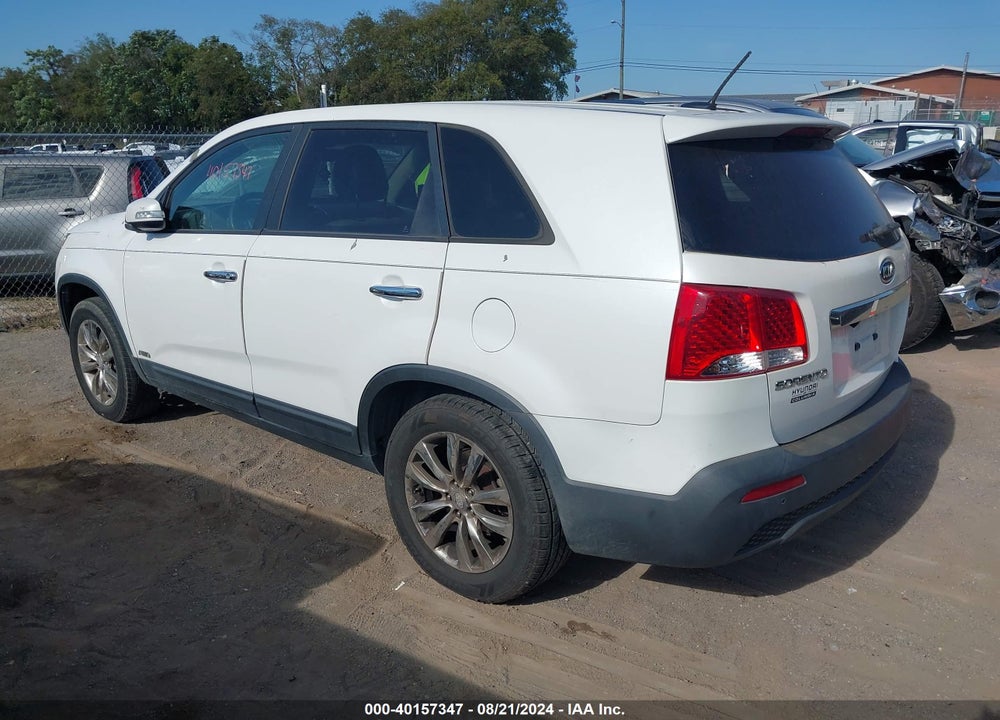 2011 KIA SORENTO EX V6 VIN: 5XYKUDA25BG025350