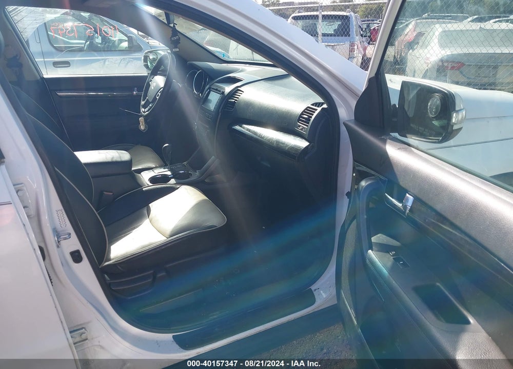 2011 KIA SORENTO EX V6 VIN: 5XYKUDA25BG025350
