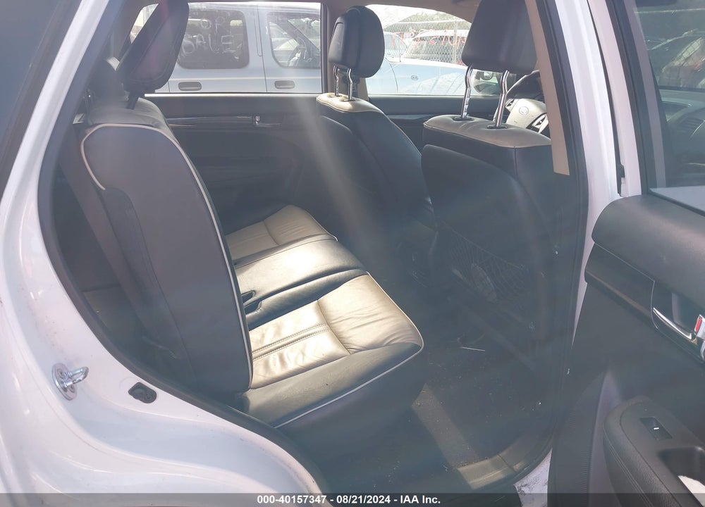 2011 KIA SORENTO EX V6 VIN: 5XYKUDA25BG025350
