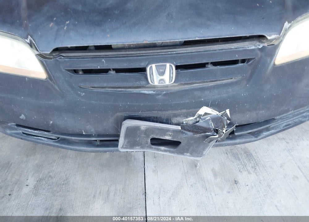 2001 HONDA ACCORD 3.0 EX VIN: 1HGCG16561A042784