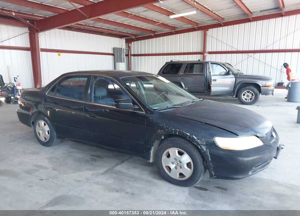 2001 HONDA ACCORD 3.0 EX VIN: 1HGCG16561A042784