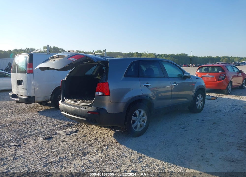 2012 KIA SORENTO LX VIN: 5XYKT3A16CG216121