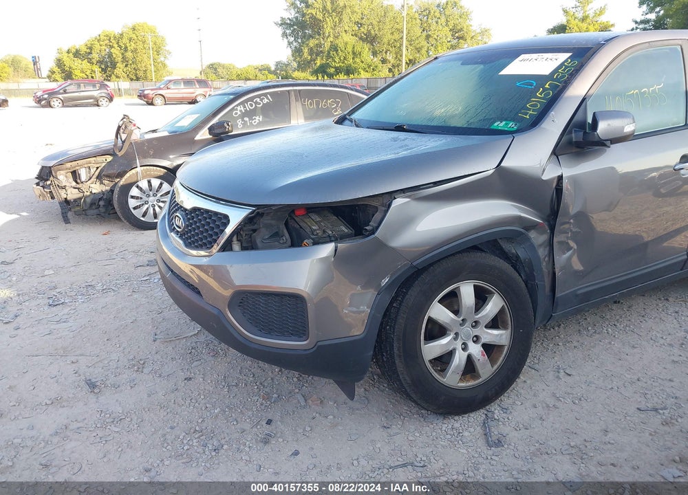 2012 KIA SORENTO LX VIN: 5XYKT3A16CG216121