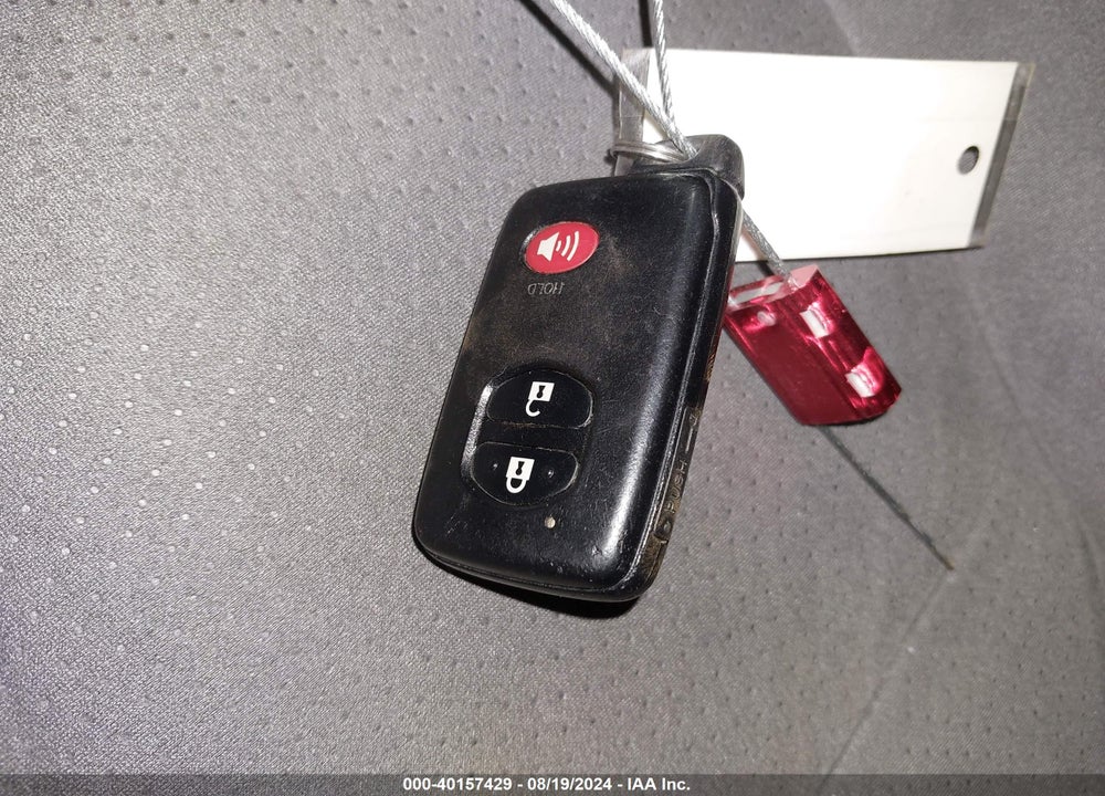 2011 TOYOTA PRIUS TWO VIN: JTDKN3DUXB1364173