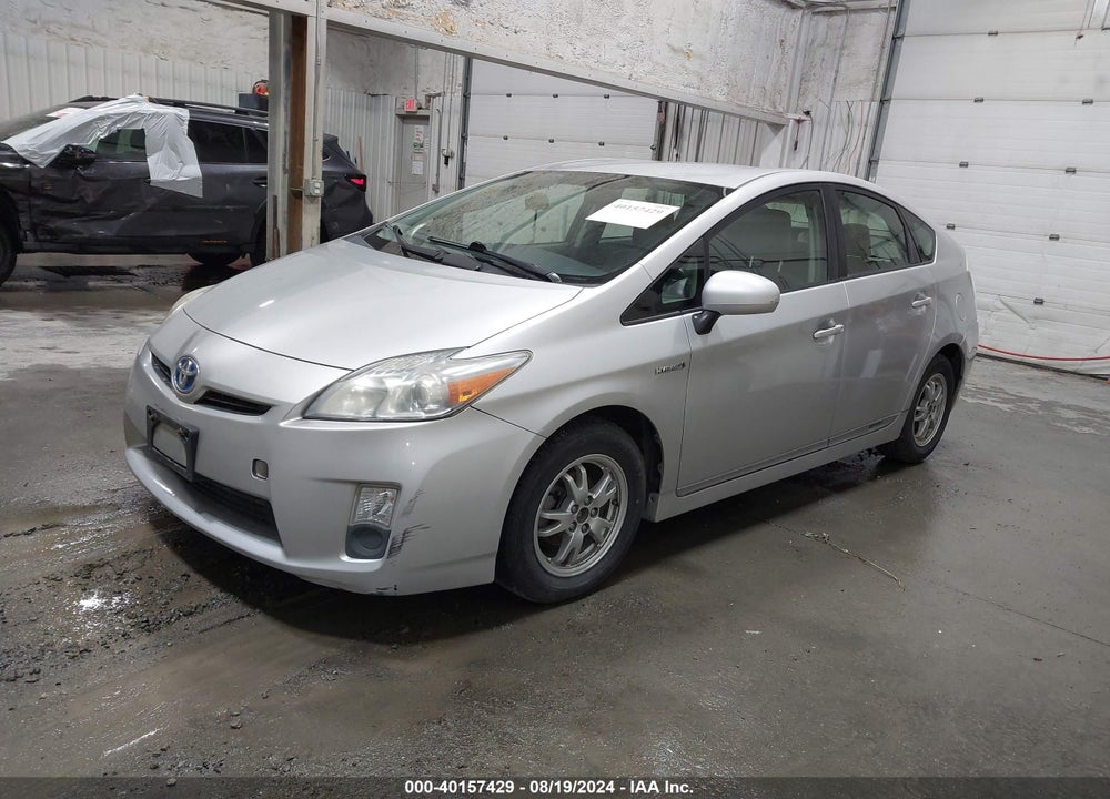 2011 TOYOTA PRIUS TWO VIN: JTDKN3DUXB1364173