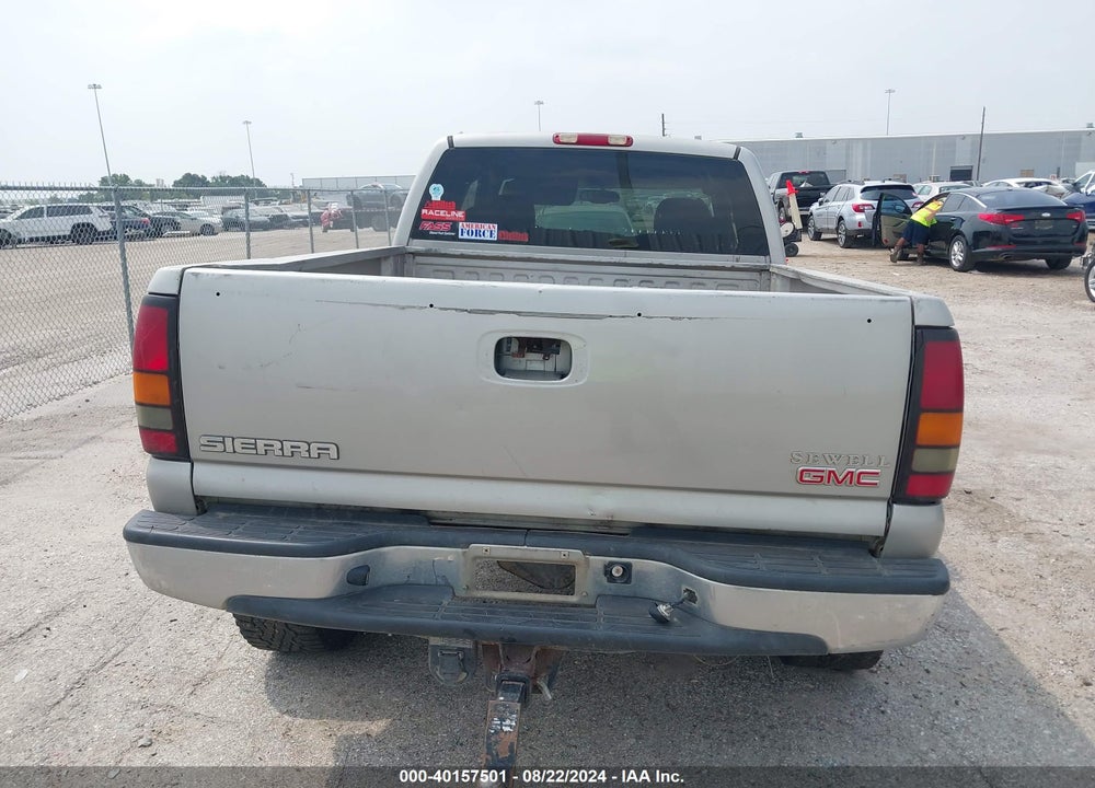 2004 GMC SIERRA 2500HD SLE VIN: 1GTHC29U24E382147