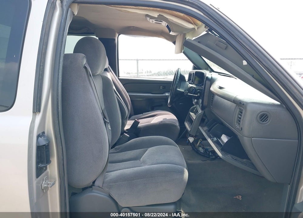 2004 GMC SIERRA 2500HD SLE VIN: 1GTHC29U24E382147