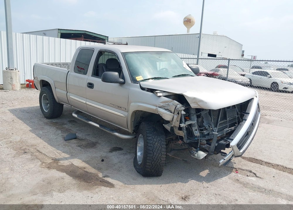 2004 GMC SIERRA 2500HD SLE VIN: 1GTHC29U24E382147