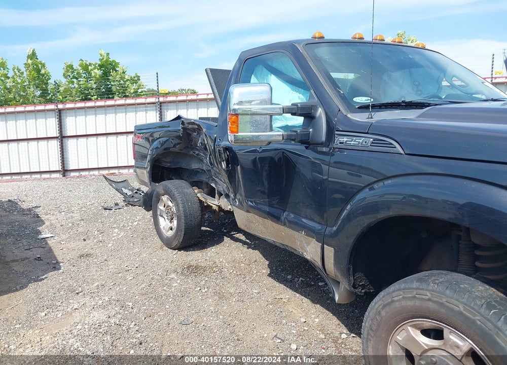 2013 FORD F-250 XL VIN: 1FTBF2B64DEA37372