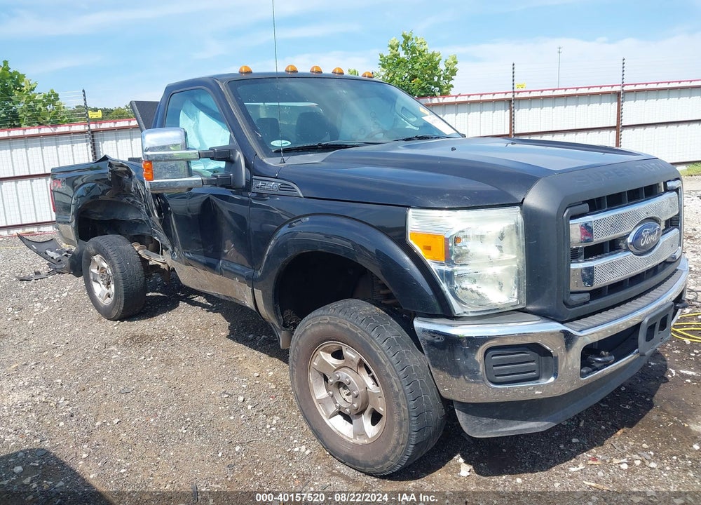 2013 FORD F-250 XL VIN: 1FTBF2B64DEA37372